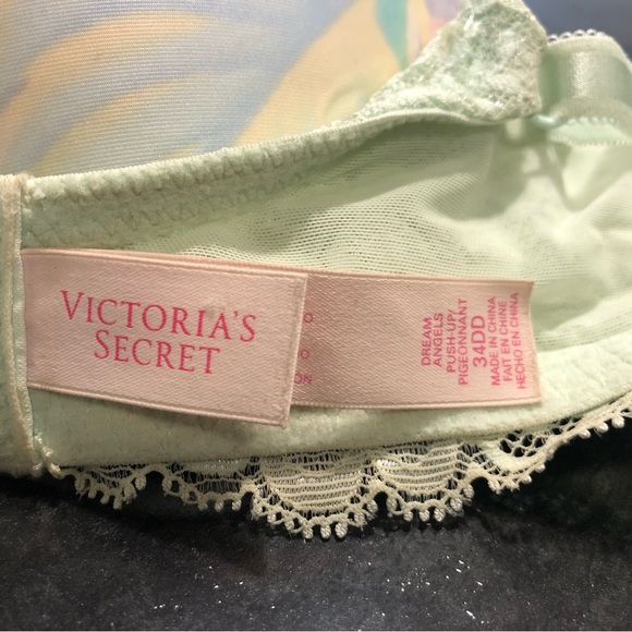 Victoria’s Secret Dream Angels Push Up Bra - Picture 3 of 3